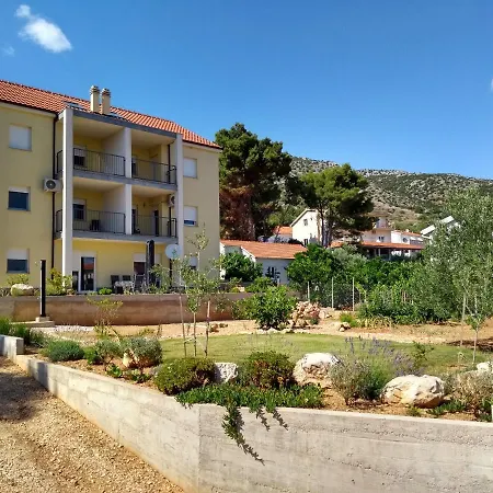 Apartment Hvar Zavala