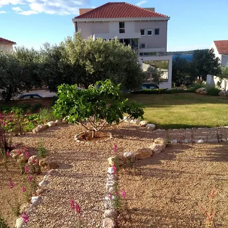 Hvar * Zavala